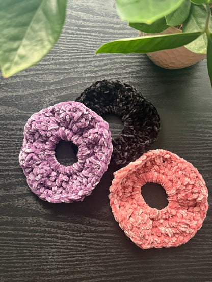 The Crochet Scrunchie